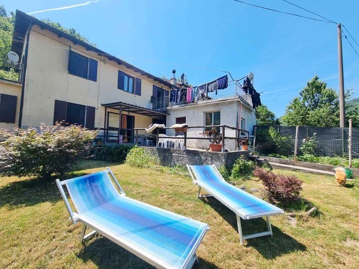 Casa con 6 locali in vendita in Località Carpeneto, Neirone
