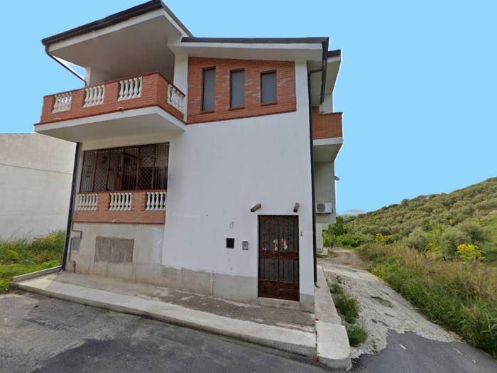 Casa con 6 locali in vendita in Via Libero Grassi, Centro, Rocca di Neto