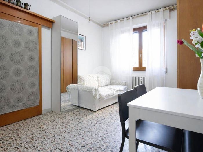 Appartamento trilocale in vendita in Via casella, Certosa, Milano