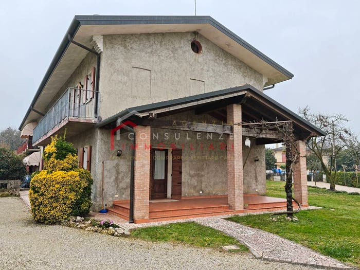 Casa quadrilocale in vendita in Via Sambugo, Ponzano Veneto