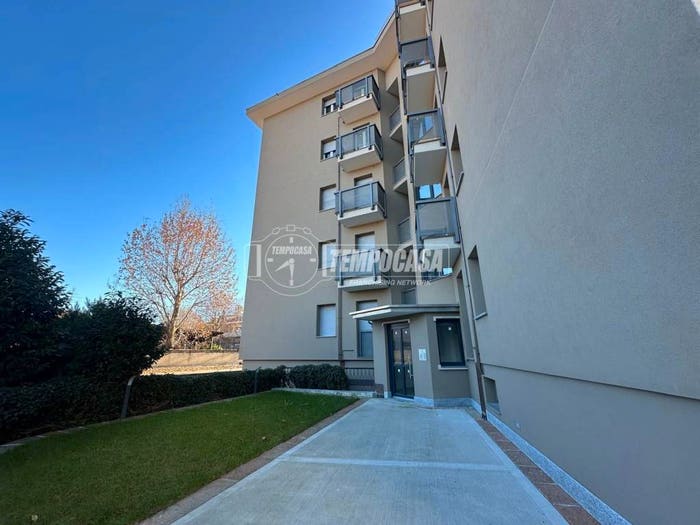 Appartamento trilocale in vendita in Viale Dante Alighieri, Barlassina