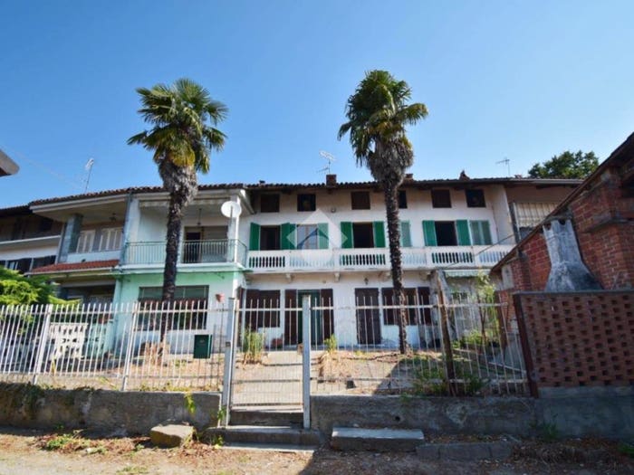Casa con 6 locali in vendita in Via Piane, Centro, Azeglio