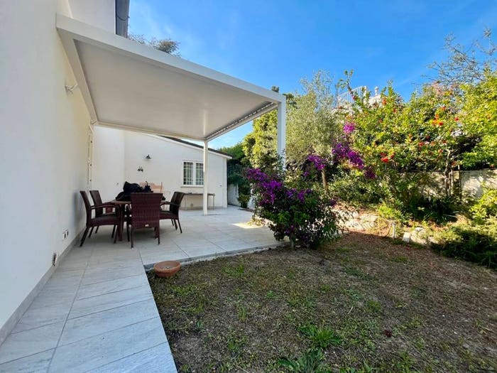 Casa con 6 locali in vendita in Via dei Tulipani, Villaggio Taunus, Numana
