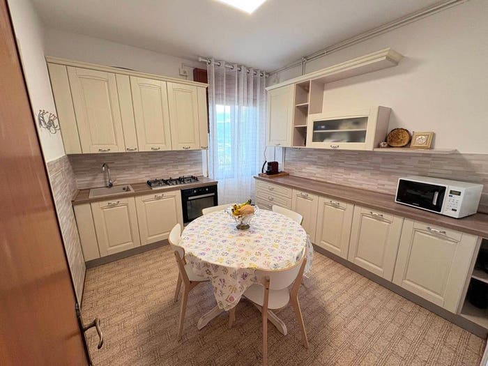 Appartamento quadrilocale in vendita in Lama, Lama Mocogno