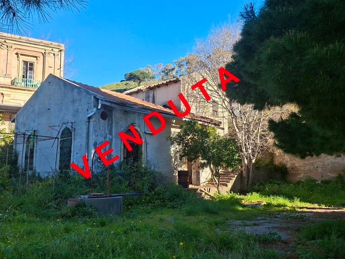 Casa con 5 locali in vendita in Via San Jachiddu, Giostra, Messina