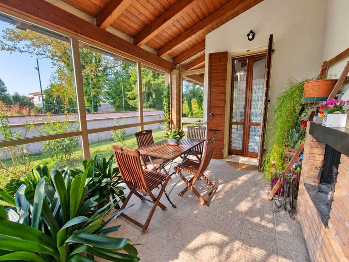 Casa con 5 locali in vendita in Via Fratelli Cervi, Cerese, Borgo Virgilio