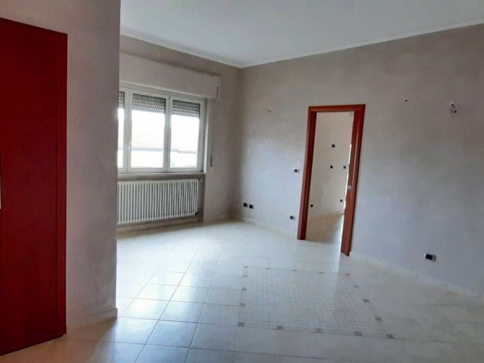 Appartamento quadrilocale in vendita in Viale delle Regioni, Centro, Genzano di Roma