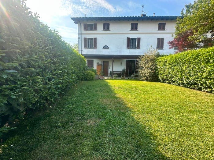 Casa quadrilocale in vendita in Via Bergamo, Migliaro, Cremona