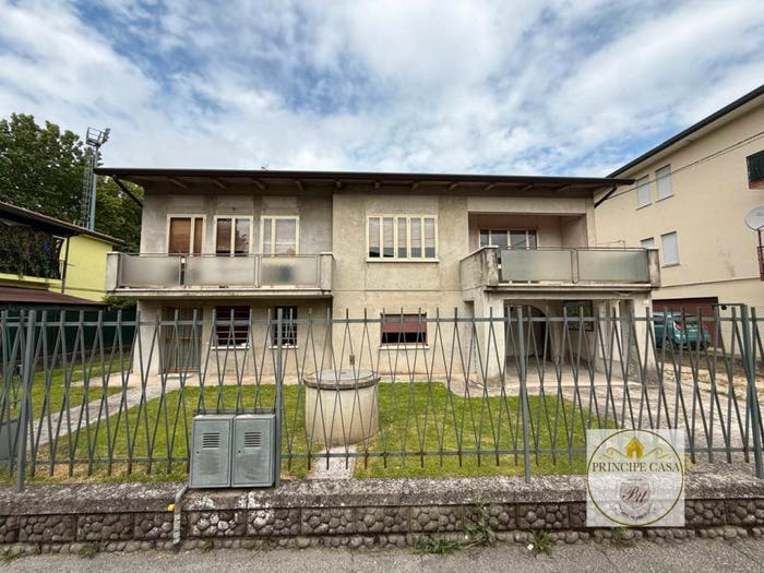 Casa con 6 locali in vendita in via rovereto, Centro Storico, Este