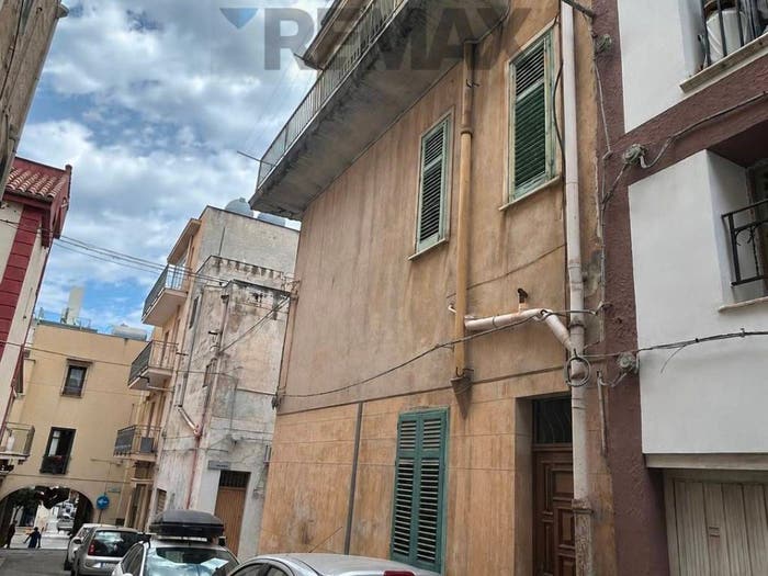 Appartamento trilocale in vendita in Via Dell'Arco, Centro, Bagheria