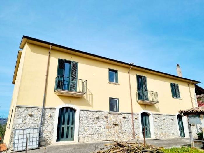Casa trilocale in vendita in Contrada Spina, Montemiletto