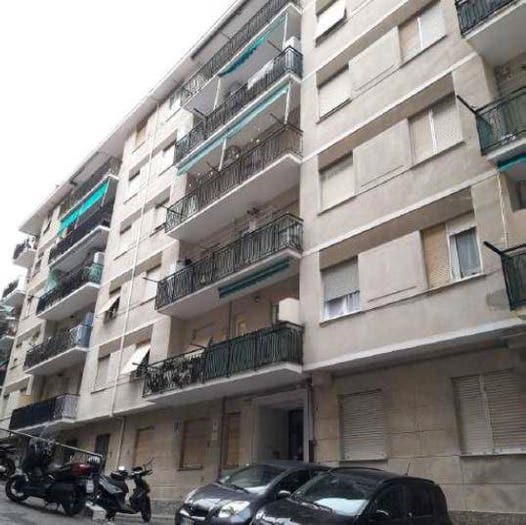 Appartamento bilocale in vendita in Via Giovanni Gribodo, Marassi, Genova