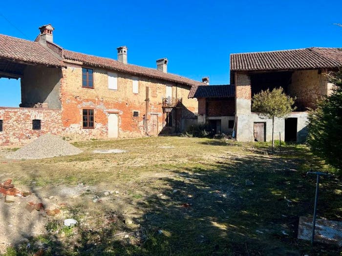 Casa con 6 locali in vendita in Corso Cavour, Centro, Garlasco