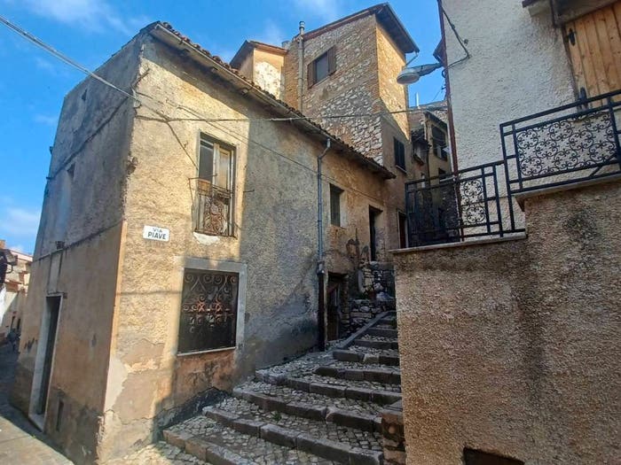 Appartamento trilocale in vendita in Via Piave, Maenza