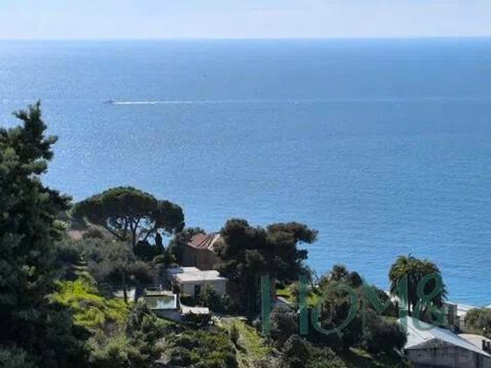 Appartamento quadrilocale in vendita in Strada Banchette Napoleonica, Poggio, Sanremo