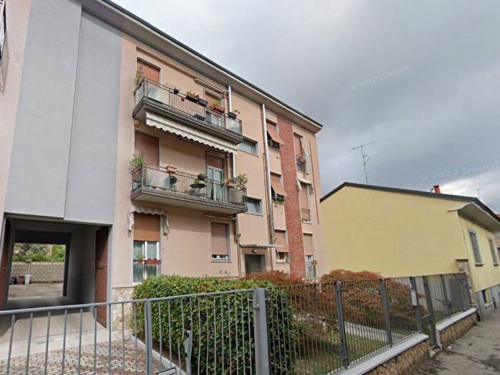 Appartamento trilocale in vendita in Via Enrico Toti, Centro, Nerviano