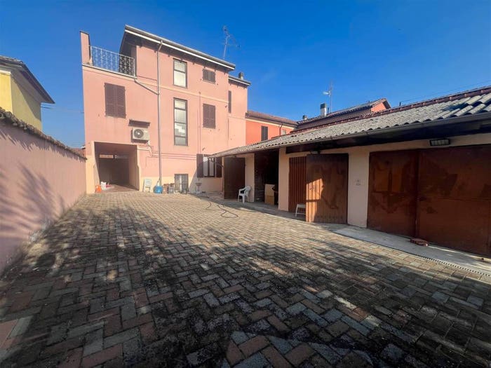 Casa trilocale in vendita in San Lazzaro, Piacenza