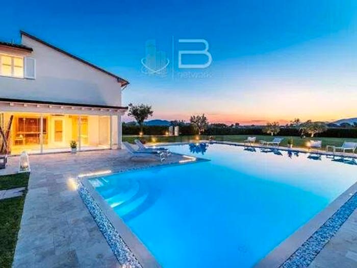 Casa con 6 locali in vendita in Via Di Caliano Nn, Uggia Pazzera Bizzarrino, Monsummano Terme