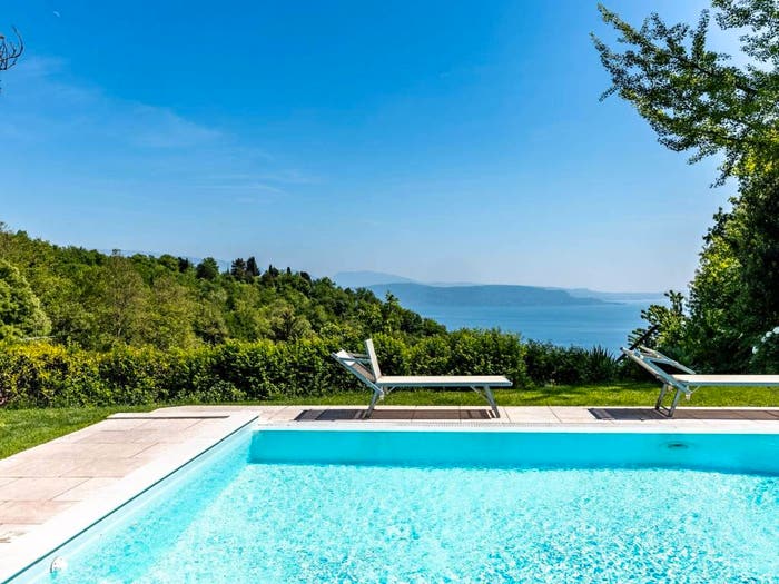 Casa con 6 locali in vendita in Via Filippini, Gardone Riviera
