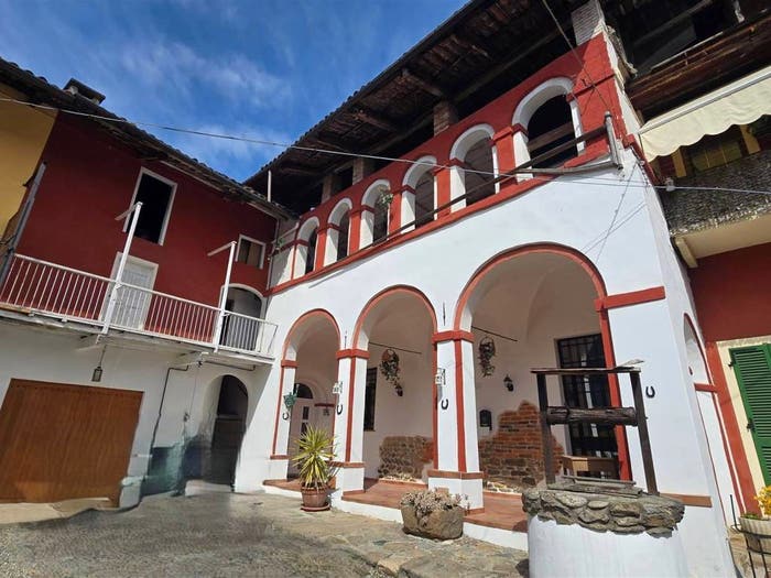 Casa con 6 locali in vendita in Via Lamarmora, Ceresane Curanuova, Mongrando