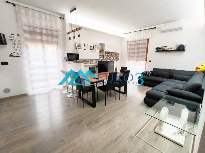 Appartamento quadrilocale in vendita in Via dei Settembrini, Ascoli Piceno