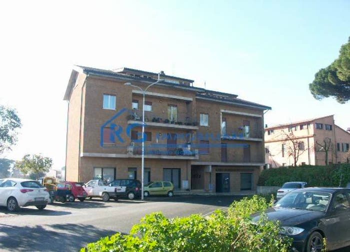 Casa trilocale in vendita in Via Romolo Vaselli, Centro, Castiglione in Teverina