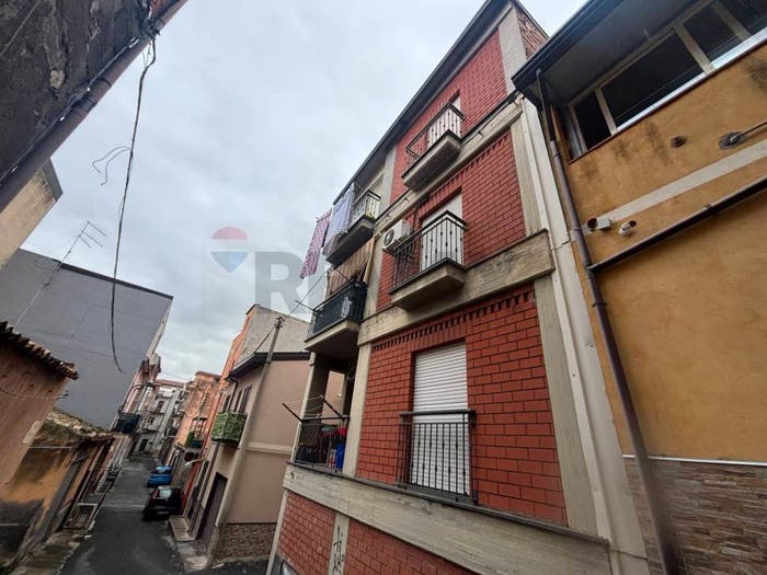 Appartamento quadrilocale in vendita in Via Gorizia, Adrano