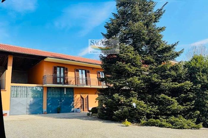 Casa con 6 locali in vendita in Via Maestra di Baudenasca, Baudenasca, Pinerolo