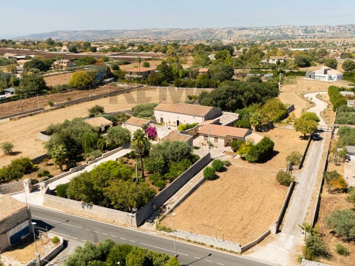 Casa con 6 locali in vendita in SP ModicaGiarratana, Modica Alta, Modica