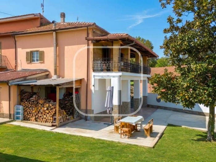 Casa quadrilocale in vendita in Via Colle Savelli, Centro, Zagarolo