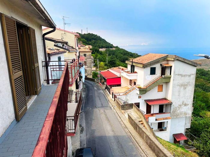 Appartamento quadrilocale in vendita in Via Giuseppe Garibaldi, Centro, Bonifati