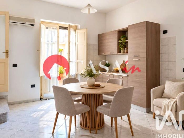 Appartamento con 5 locali in vendita in Via Gabriele D'Annunzio, Acquedolci