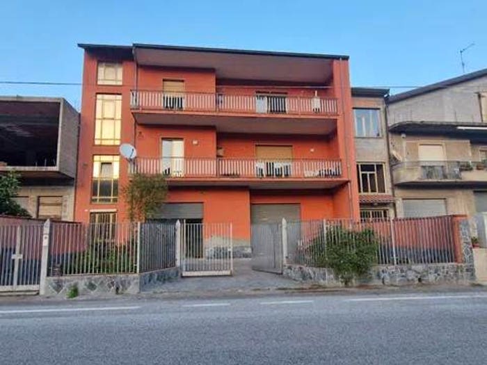 Casa con 6 locali in vendita in Fondaco Motta No Number, Motta Camastra