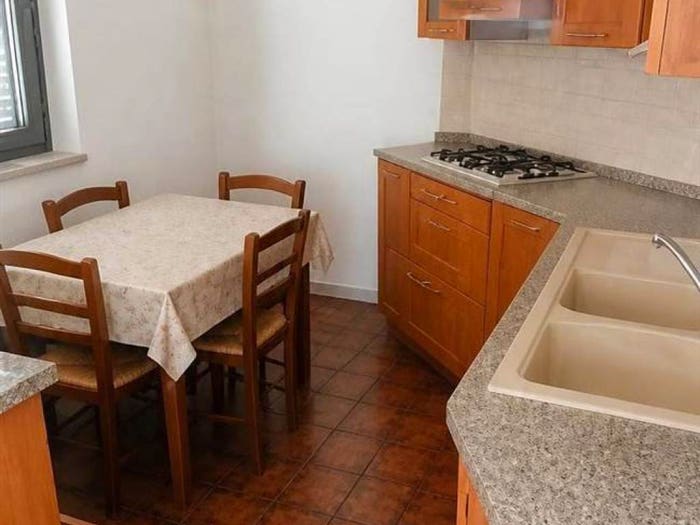 Casa con 6 locali in vendita in Cintolese, Monsummano Terme