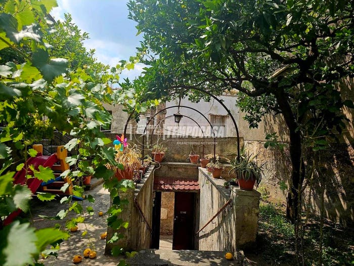 Casa quadrilocale in vendita in Avella