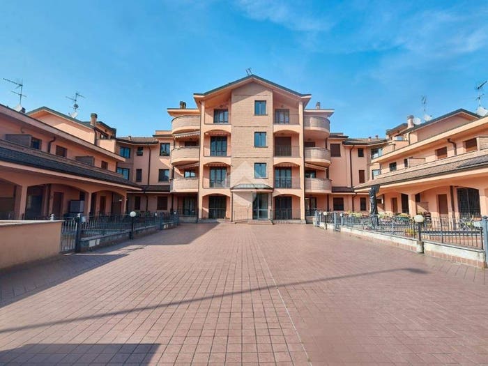 Casa con 5 locali in vendita in Via Roberto Ruffilli, Zelo Buon Persico