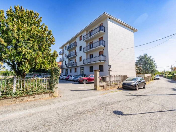 Appartamento trilocale in vendita in Via Pinerolo, Centro, Frossasco