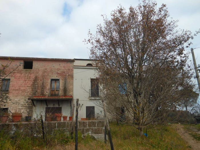 Casa con 6 locali in vendita in SP, Teano