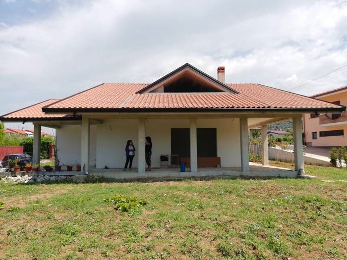 Casa quadrilocale in vendita in Valle Pratese, Monteroduni