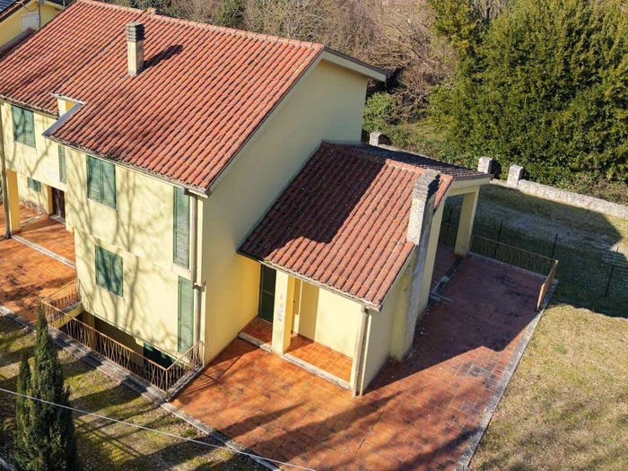 Casa quadrilocale in vendita in Via Valle Giordana, Pozzello, Atina