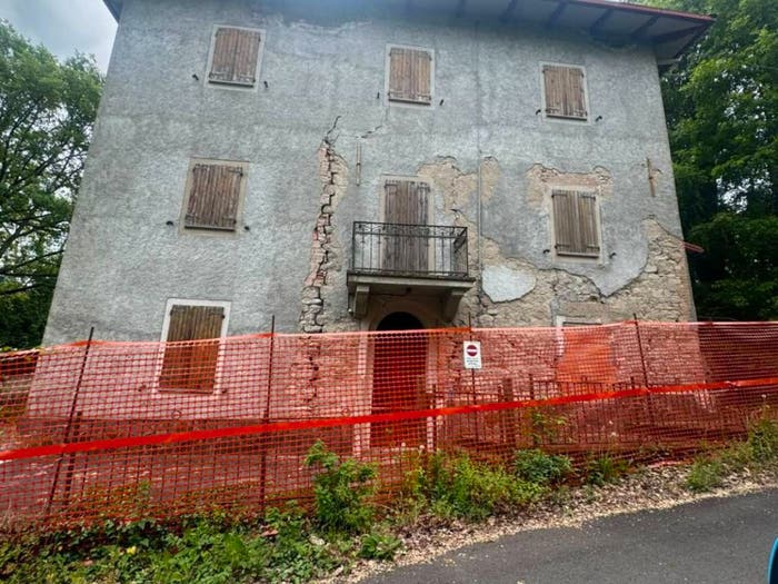 Casa con 6 locali in vendita in Ponte, Grizzana Morandi