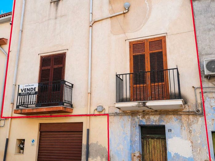 Casa con 6 locali in vendita in Via Caruso, Centro, Cinisi