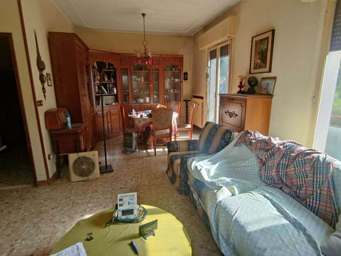 Casa con 6 locali in vendita in Villa San Martino, Pesaro