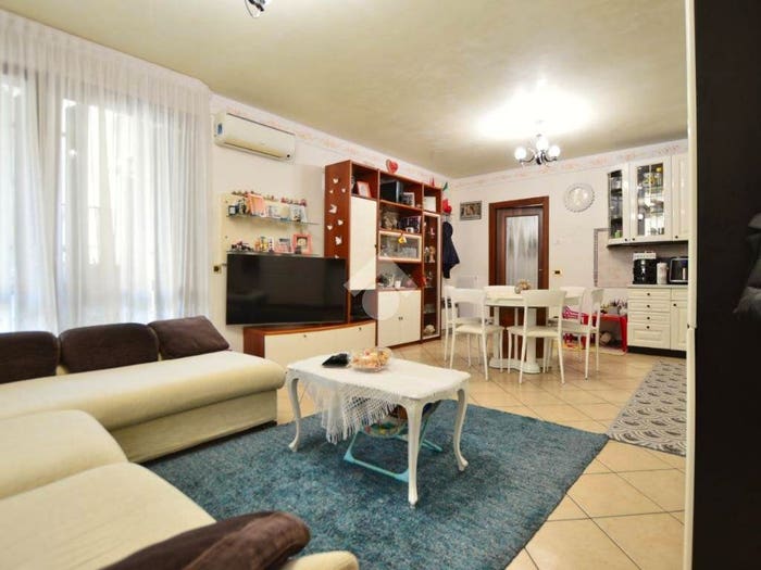 Appartamento trilocale in vendita in Via San Francesco, Centro, Ceggia