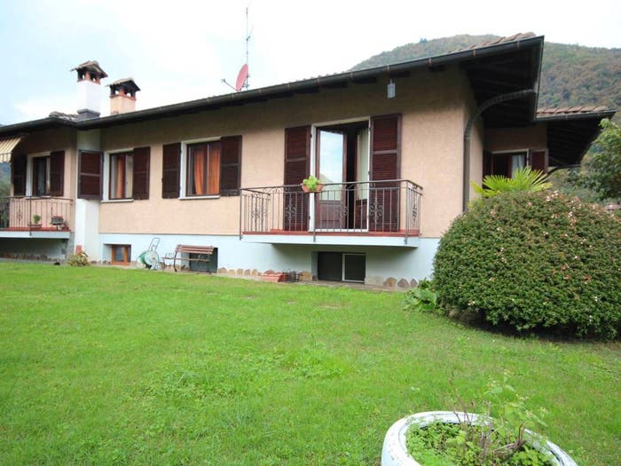 Casa con 6 locali in vendita in Via Madonna delle Grazie, Centro, Cannobio