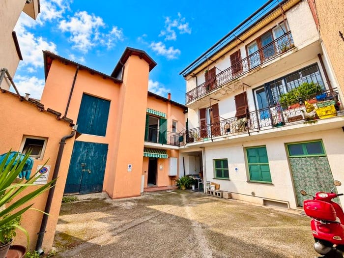 Appartamento trilocale in vendita in Via Vittorio Veneto, Centro, Villanova d'Albenga