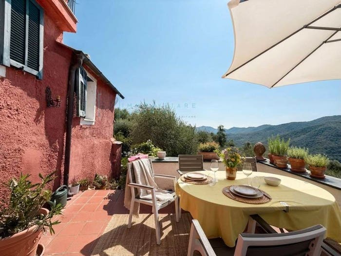 Casa con 6 locali in vendita in Borgata Bancarini, Centro, Casanova Lerrone