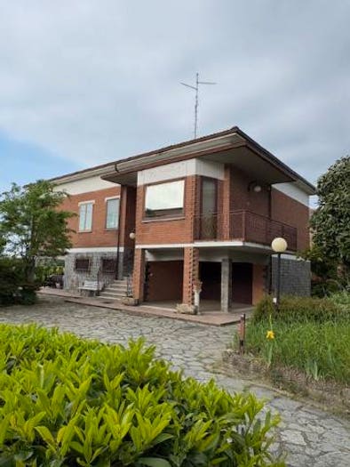 Casa con 6 locali in vendita in Strada Provinciale Matteotti, Torrile