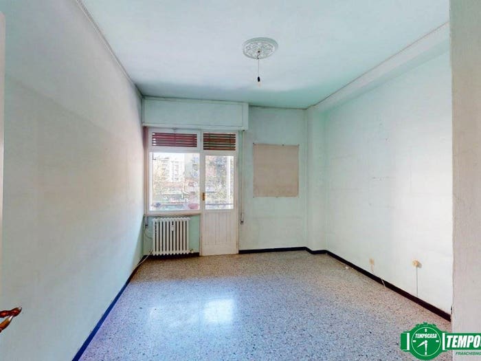 Appartamento con 6 locali in vendita in Via Maggio, Maggiolina, La Spezia