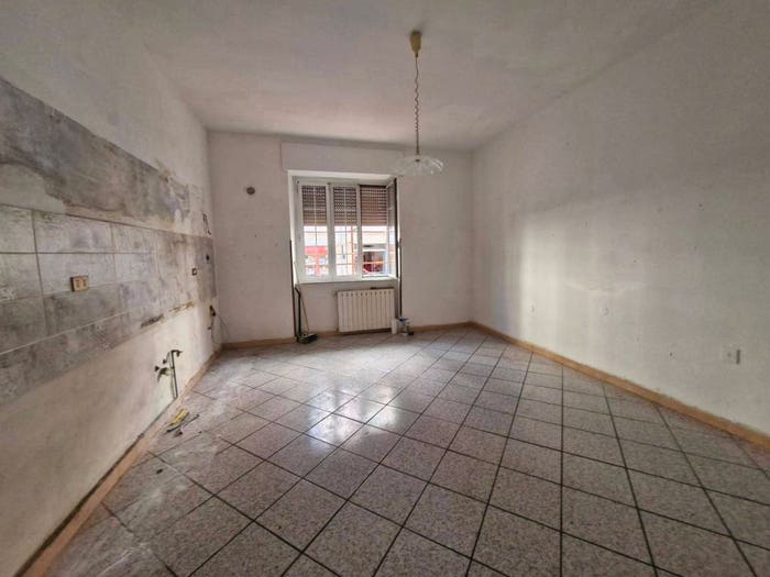Appartamento quadrilocale in vendita in Via Fiume, Centro, Piombino